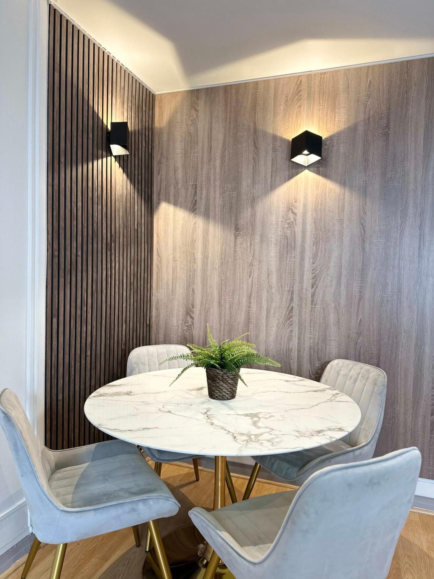 Spacious & Luxurious Flat In Montparnasse * Parijs