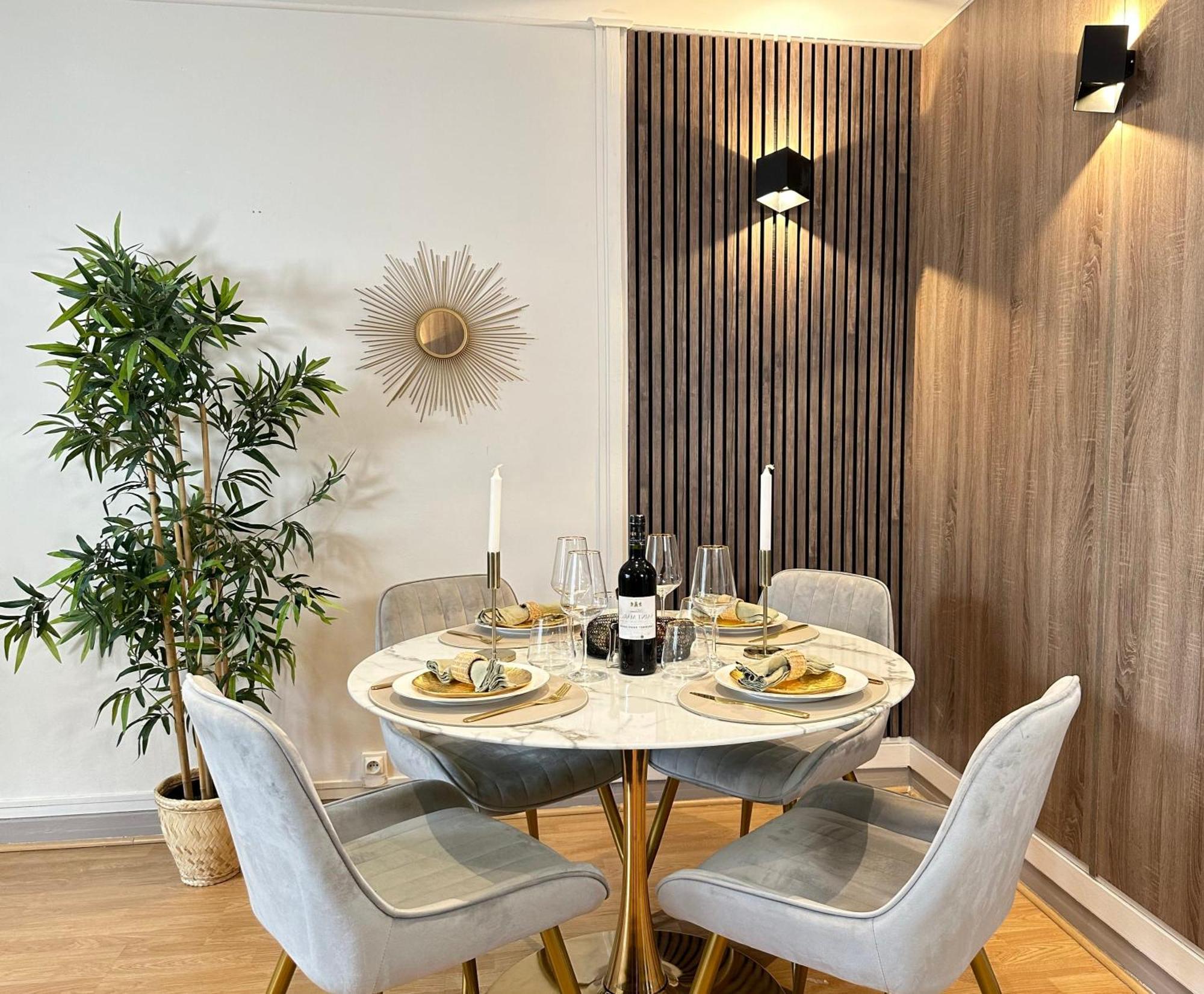 Spacious & Luxurious Flat In Montparnasse * Parijs